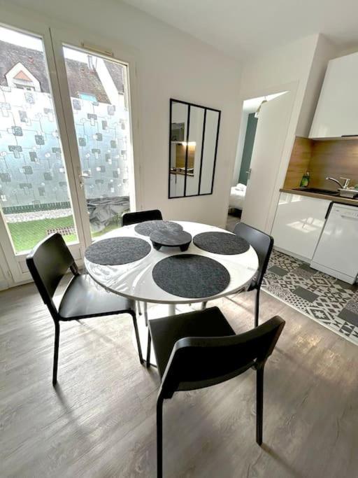Cosy Avec Terrasse Et Parking, 4 Pers. *